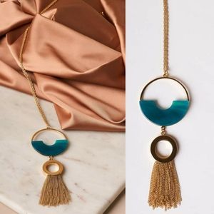 Lily Circle Tassel Gold Necklace (Teal)